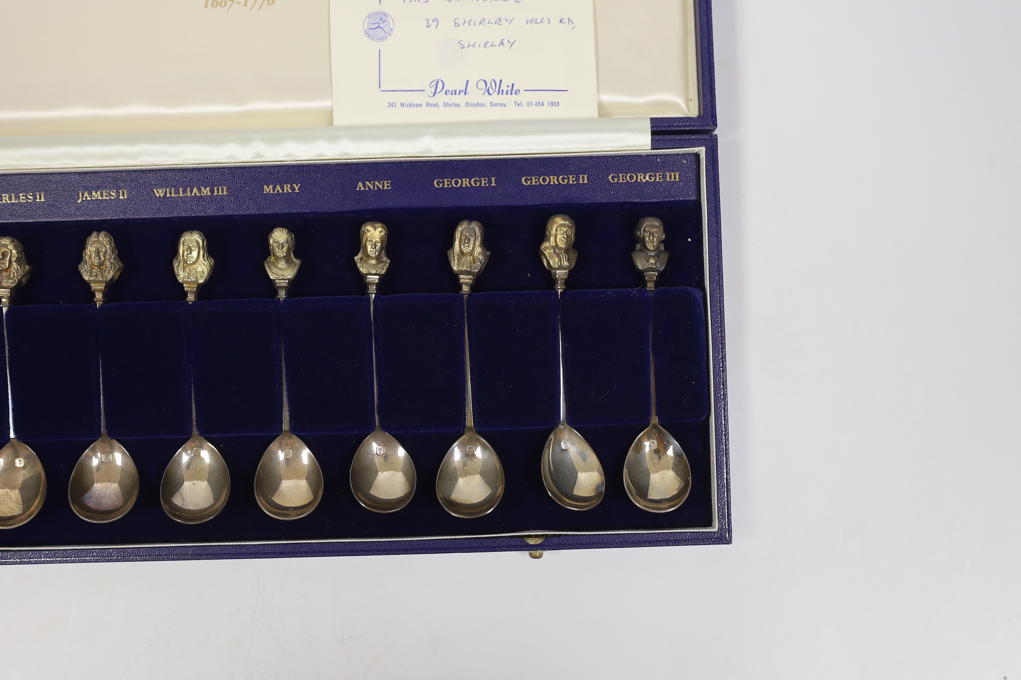 A limited edition cased set of 'American Royal Family 1607-1776', parcel gilt silver spoons, numbered 181/750, Library of Imperial History, London, 1975, 11.1cm.